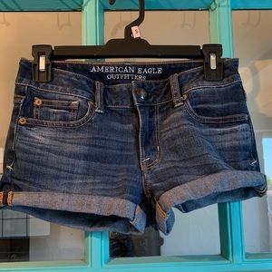 American Eagle Shortie Jean Shorts size 0 / xs